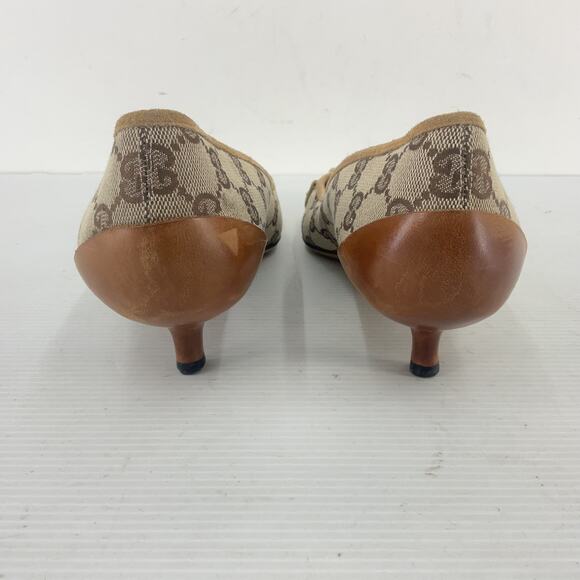 Gucci Brown/Tan Logo Canvas/Suede Horsebit Kitten Pump Heels Women’s 10 Preowned - Picture 3 of 8